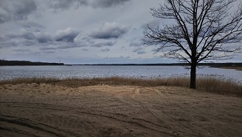 Spacer nad Zalew Porajski